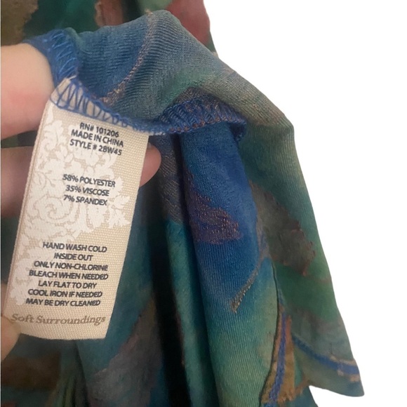 Soft Surroundings Watercolor Textured Leaves Long Sleeve Tunic Size Small‎ EUC - Picture 2 of 5